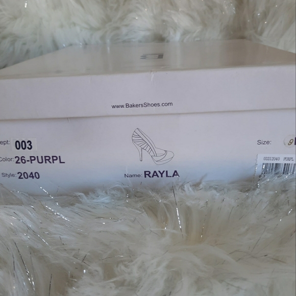 Bakers Platform Heels - Picture 9 of 9